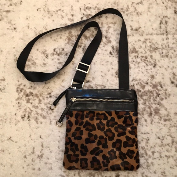 Aqua Madonna Handbags - 🌼 Aqua Madonna 🌼 leopard crossbody bag.